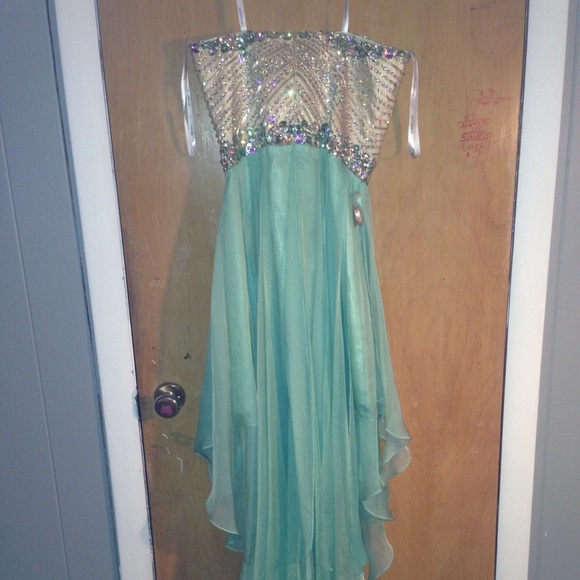 Sadie Robertson 'live original' by Sherri Hill - Picture 2 of 5